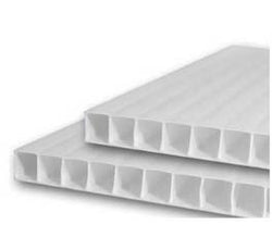 LAMINA COROPLAST BLANCO 4 MM 1.22 X 2.44 (L620)